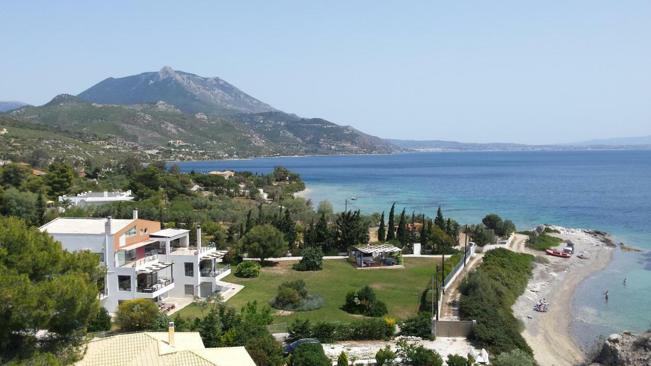 Beautiful House By The Sea,Loutraki Skaloma. Villa Exteriör bild