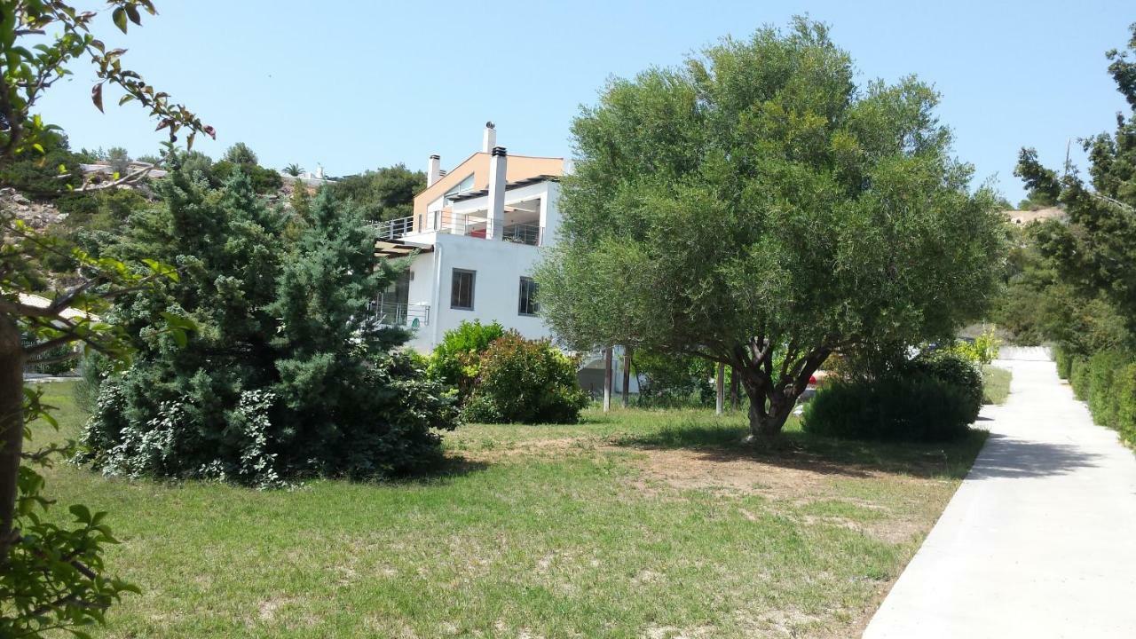 Beautiful House By The Sea,Loutraki Skaloma. Villa Exteriör bild
